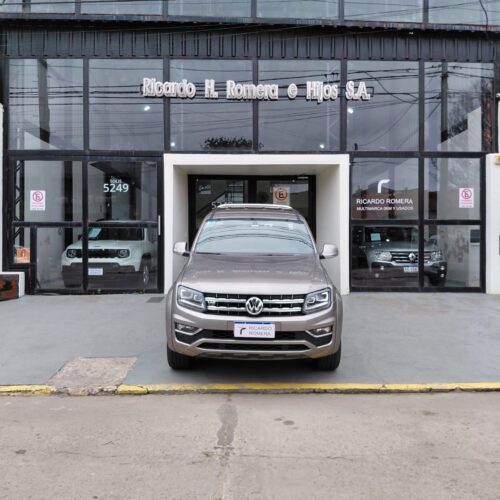 Amarok V6 Highline 2024 con 50.000 km